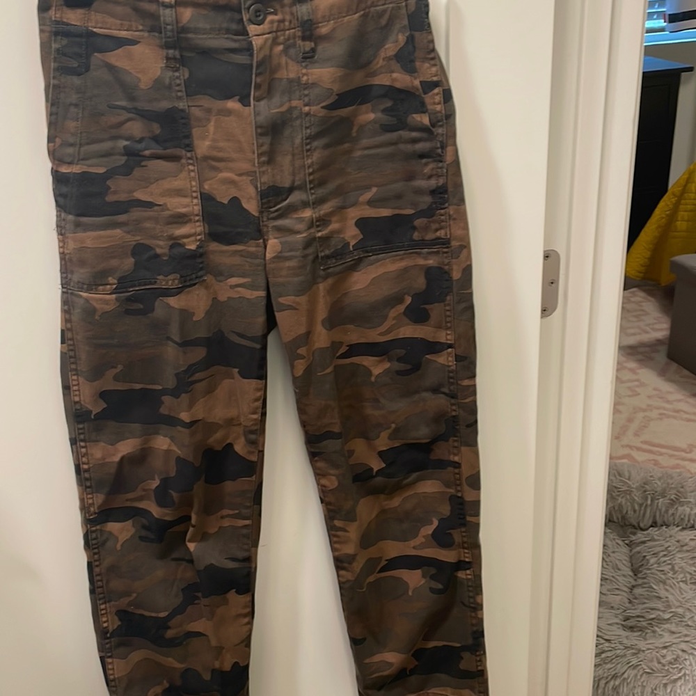 Madewell army pant. Size 24